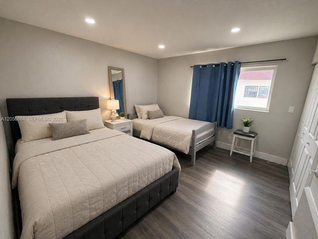 1500 NE 151st Street 104, Miami, FL 33162