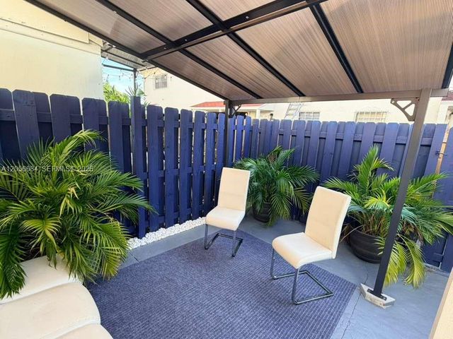 1500 NE 151st Street 104, Miami, FL 33162