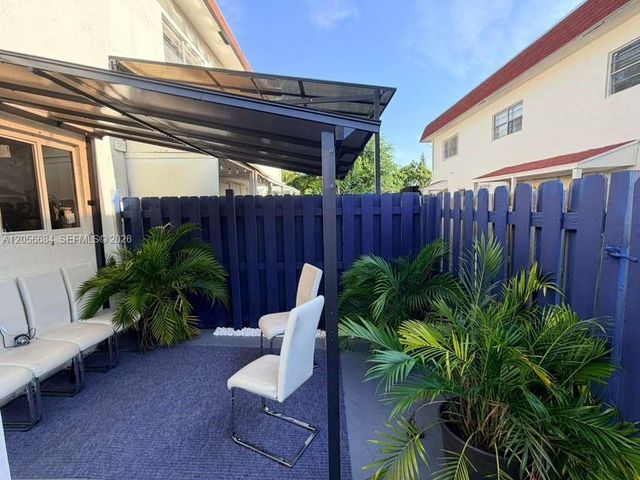 1500 NE 151st Street 104, Miami, FL 33162