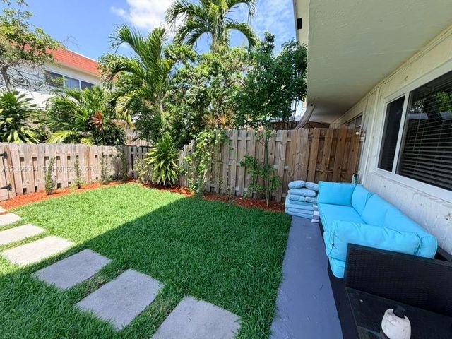 1500 NE 151st Street 104, Miami, FL 33162