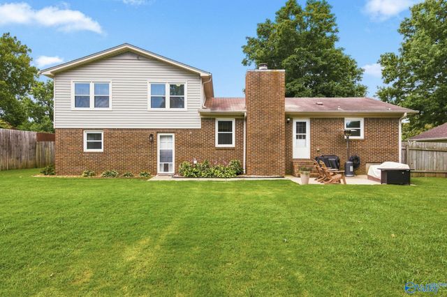 2107 Britain Avenue, Huntsville, AL 35803