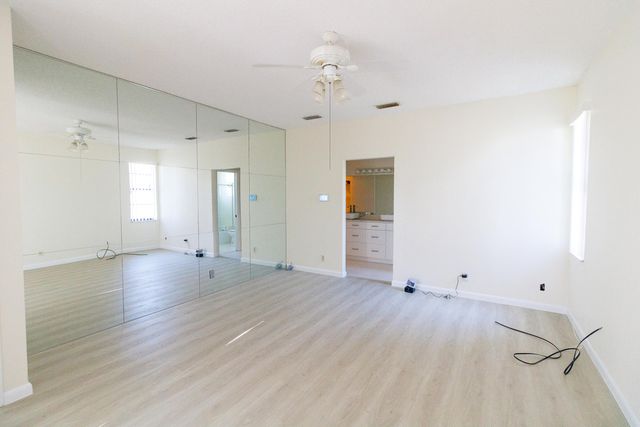 8197 ROYAL PALM Court 5, Tamarac, FL 33321