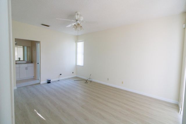 8197 ROYAL PALM Court 5, Tamarac, FL 33321