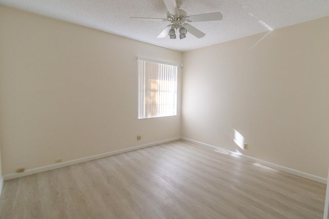 8197 ROYAL PALM Court 5, Tamarac, FL 33321