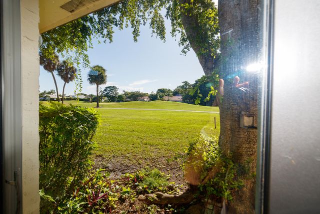 8197 ROYAL PALM Court 5, Tamarac, FL 33321