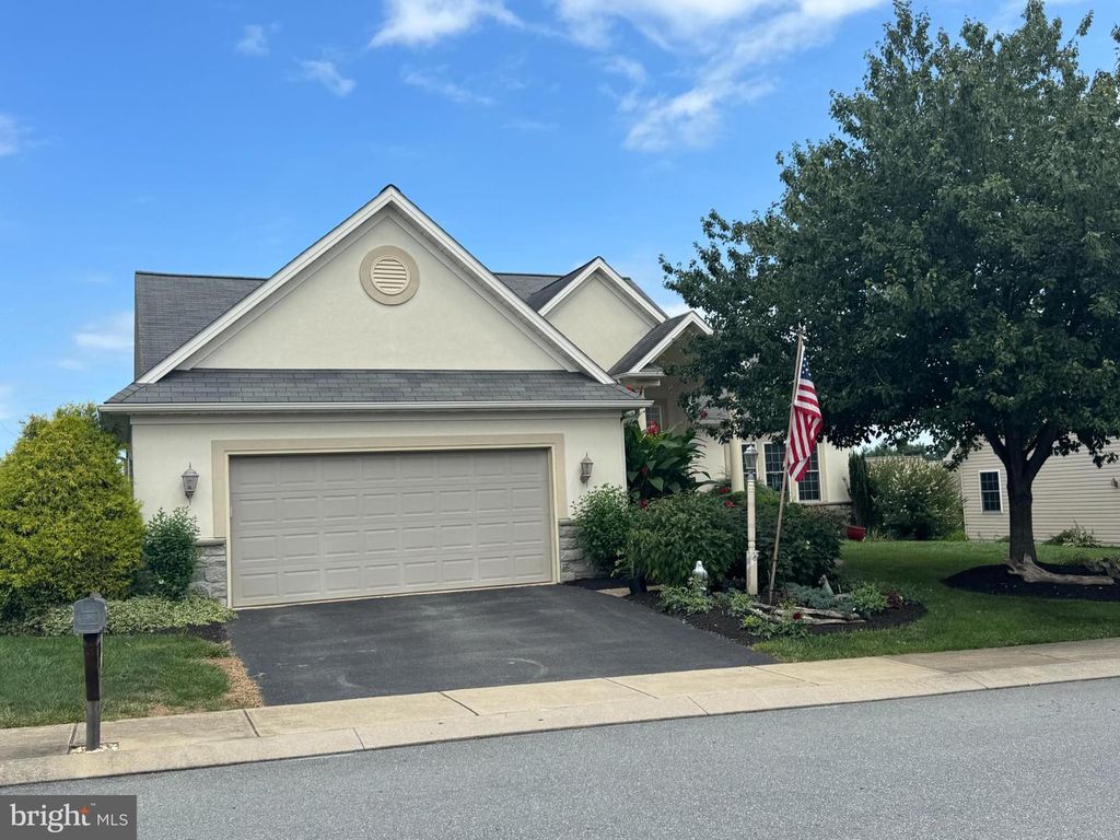 126 BROADSTONE ST, Lancaster, PA 17603