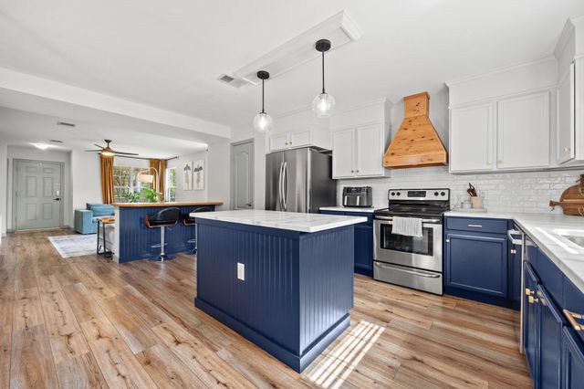 7201 Alegre PASS, Austin, TX 78744
