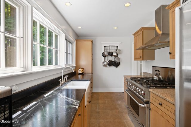 250 Bashford Road, Chatham, NY 12184