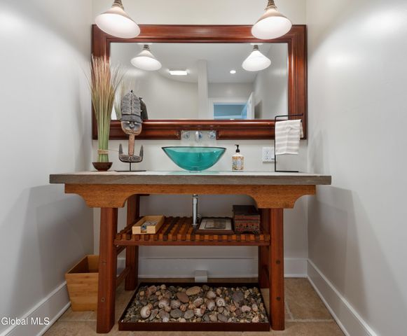 250 Bashford Road, Chatham, NY 12184