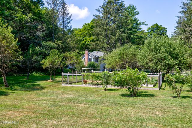 250 Bashford Road, Chatham, NY 12184
