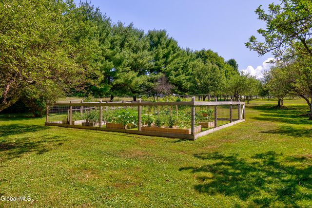 250 Bashford Road, Chatham, NY 12184