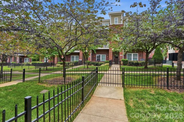 1024 Wesley Park Lane, Charlotte, NC 28208