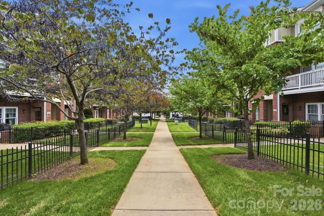 1024 Wesley Park Lane, Charlotte, NC 28208