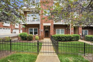 1024 Wesley Park Lane, Charlotte, NC 28208