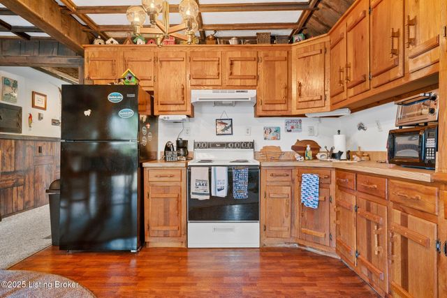 198 Moore Haven Cir, Cub Run, KY 42729