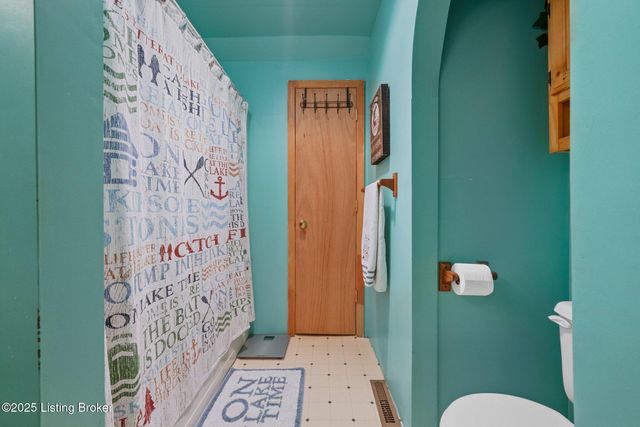 198 Moore Haven Cir, Cub Run, KY 42729