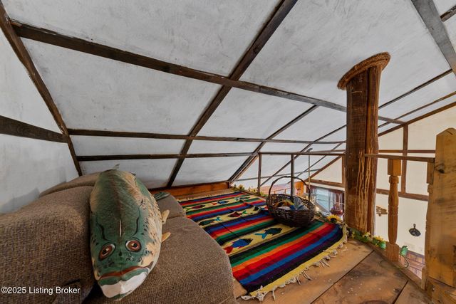 198 Moore Haven Cir, Cub Run, KY 42729