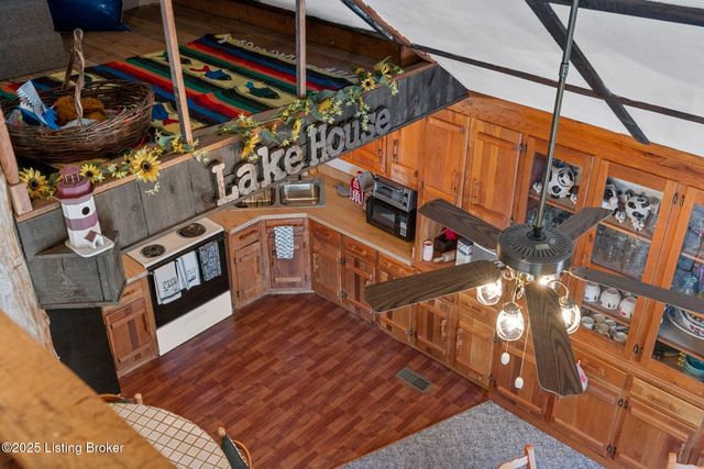 198 Moore Haven Cir, Cub Run, KY 42729