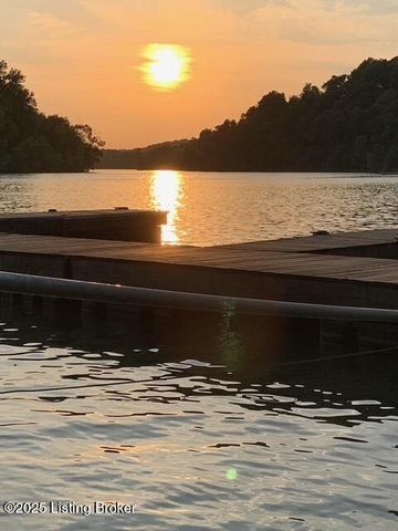 198 Moore Haven Cir, Cub Run, KY 42729