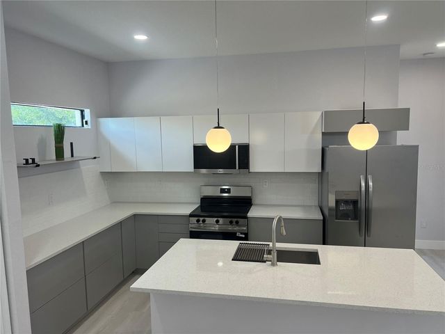 3200 8TH STREET SW, Lehigh Acres, FL 33976