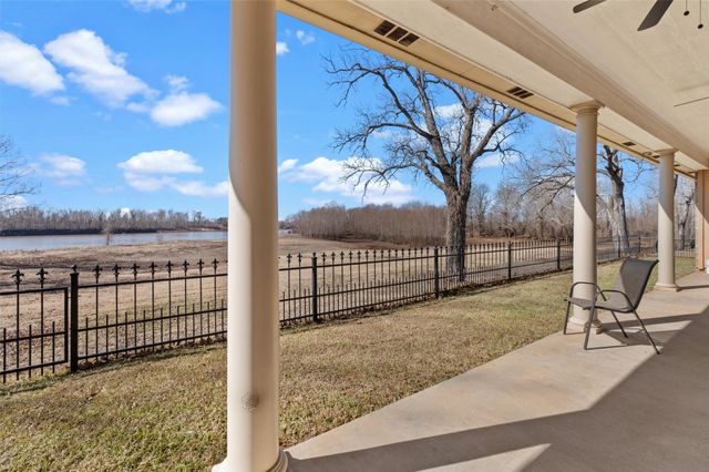 504 Belle Rouge Circle, Bossier City, LA 71111