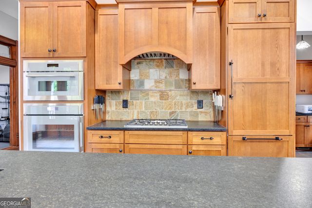 1102 Emory Street, Oxford, GA 30054