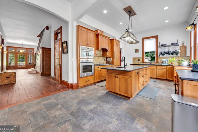 1102 Emory Street, Oxford, GA 30054
