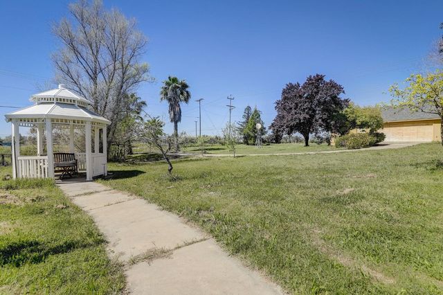 330 Elverta Rd, Elverta, CA 95626