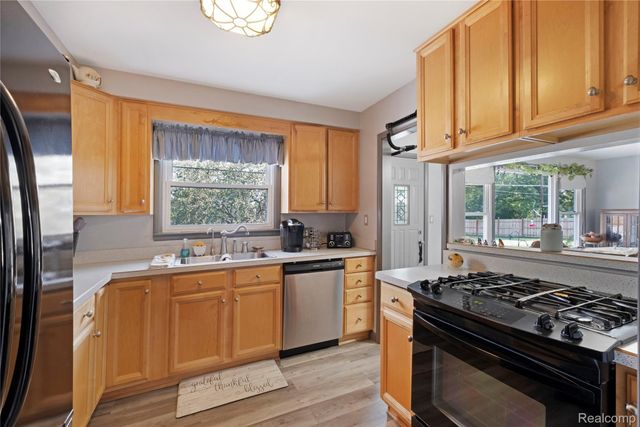 5088 W Grand Blanc Road, Mundy Township, MI 48473
