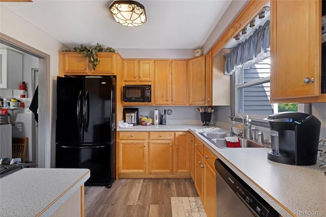 5088 W Grand Blanc Road, Mundy Township, MI 48473