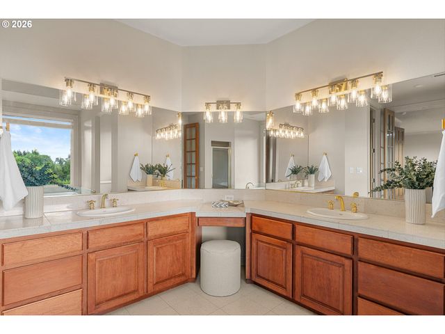 22510 Nw CORNELL Dr, Ridgefield, WA 98642