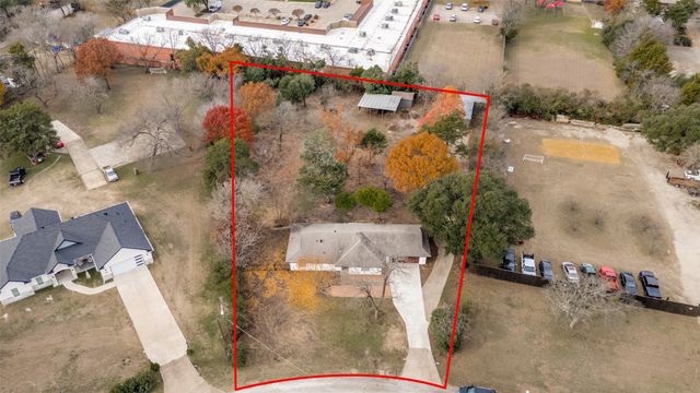 713 Hilltop Circle, Desoto, TX 75115