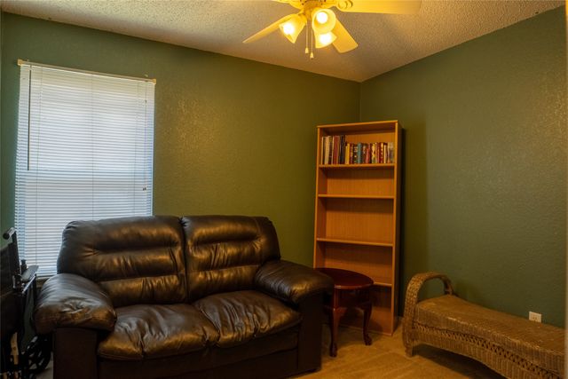 8963 Rushing River Drive, Fort Worth, TX 76118