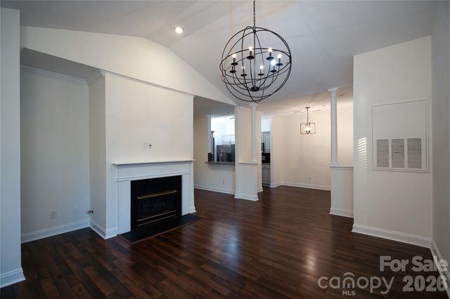 5730 Closeburn Road O, Charlotte, NC 28210