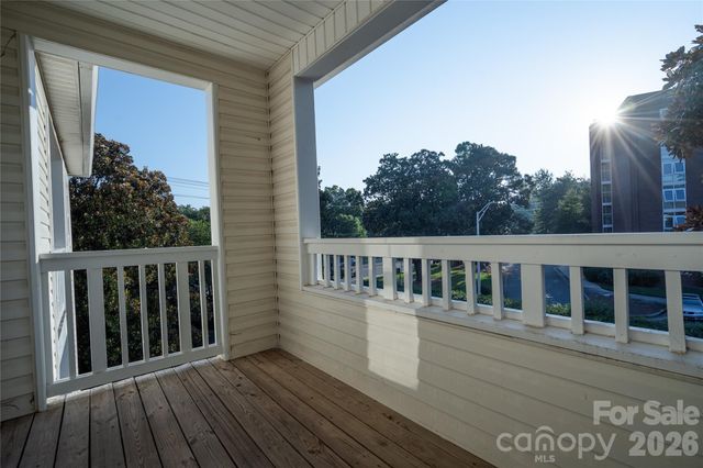 5730 Closeburn Road O, Charlotte, NC 28210