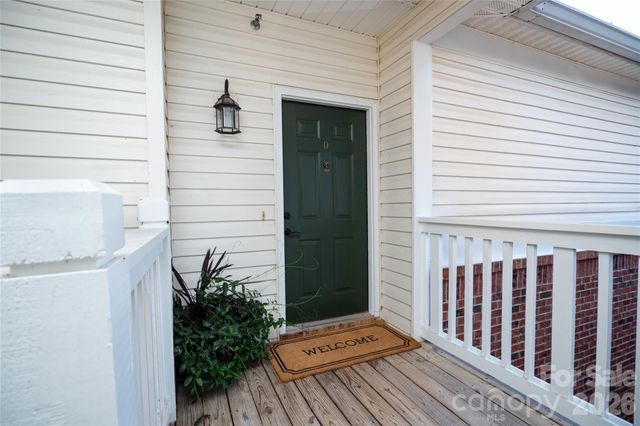 5730 Closeburn Road O, Charlotte, NC 28210