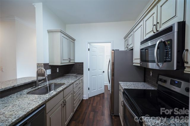 5730 Closeburn Road O, Charlotte, NC 28210