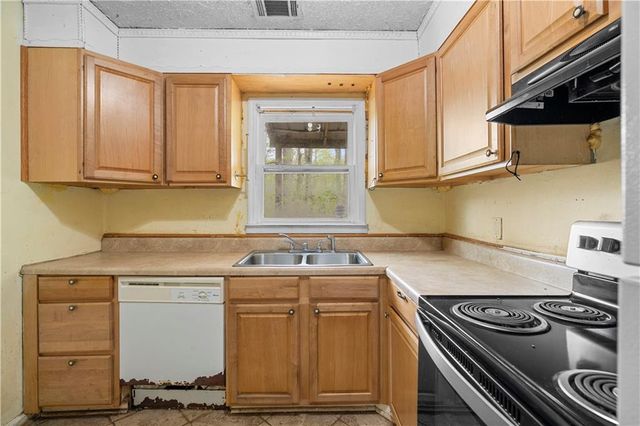 63 Moss Road, Dawsonville, GA 30534