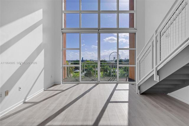 244 Biscayne Blvd 436, Miami, FL 33132