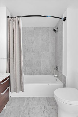 244 Biscayne Blvd 436, Miami, FL 33132