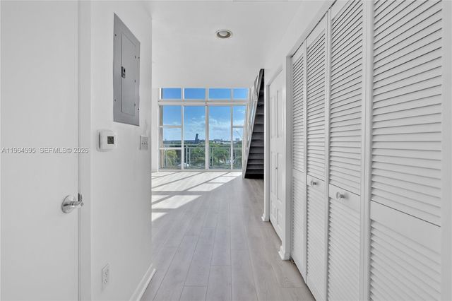 244 Biscayne Blvd 436, Miami, FL 33132