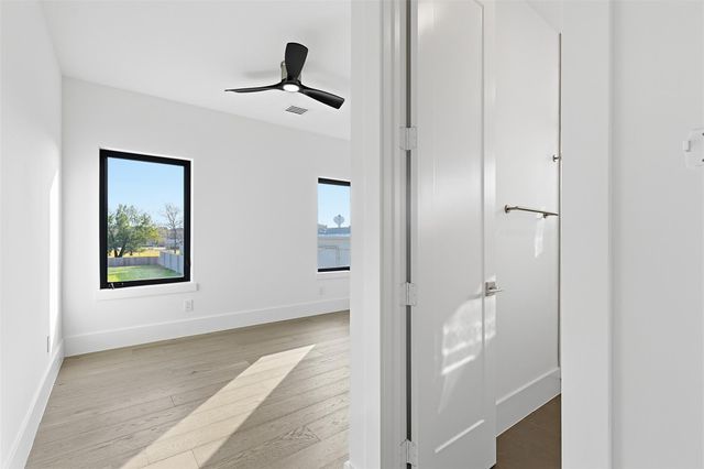 615 Rolling Oaks, Stafford, TX 77477