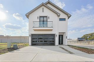 615 Rolling Oaks, Stafford, TX 77477