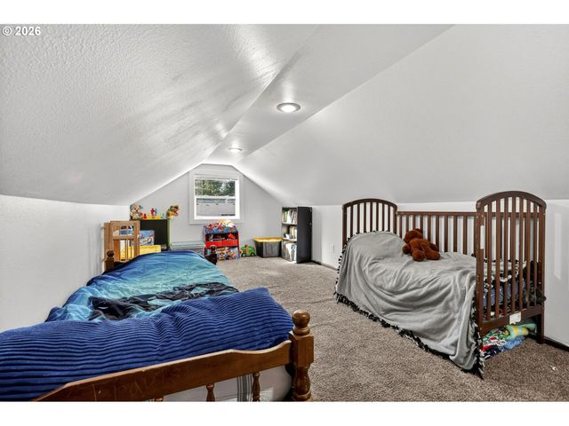 1744 Ne 132ND Ave, Portland, OR 97230