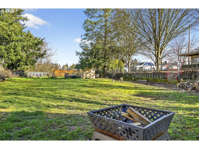 1744 Ne 132ND Ave, Portland, OR 97230