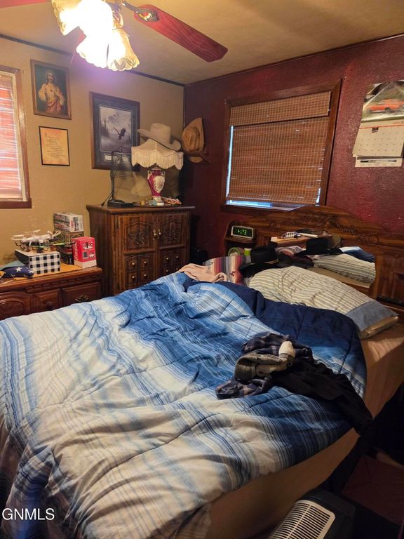 408 South Avenue E, Glen Ullin, ND 58631 photo 11