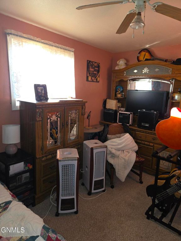 408 South Avenue E, Glen Ullin, ND 58631 photo 16