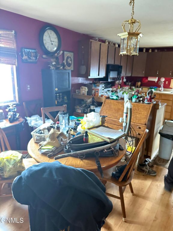 408 South Avenue E, Glen Ullin, ND 58631 photo 9