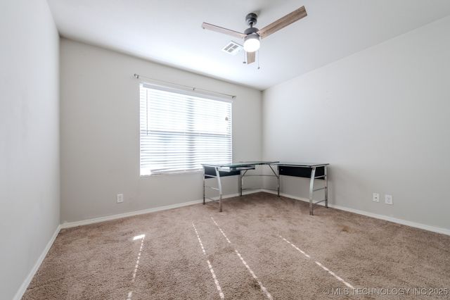 5811 E 146th Place S, Tulsa, OK 74008