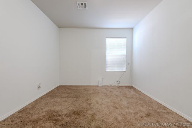 5811 E 146th Place S, Tulsa, OK 74008